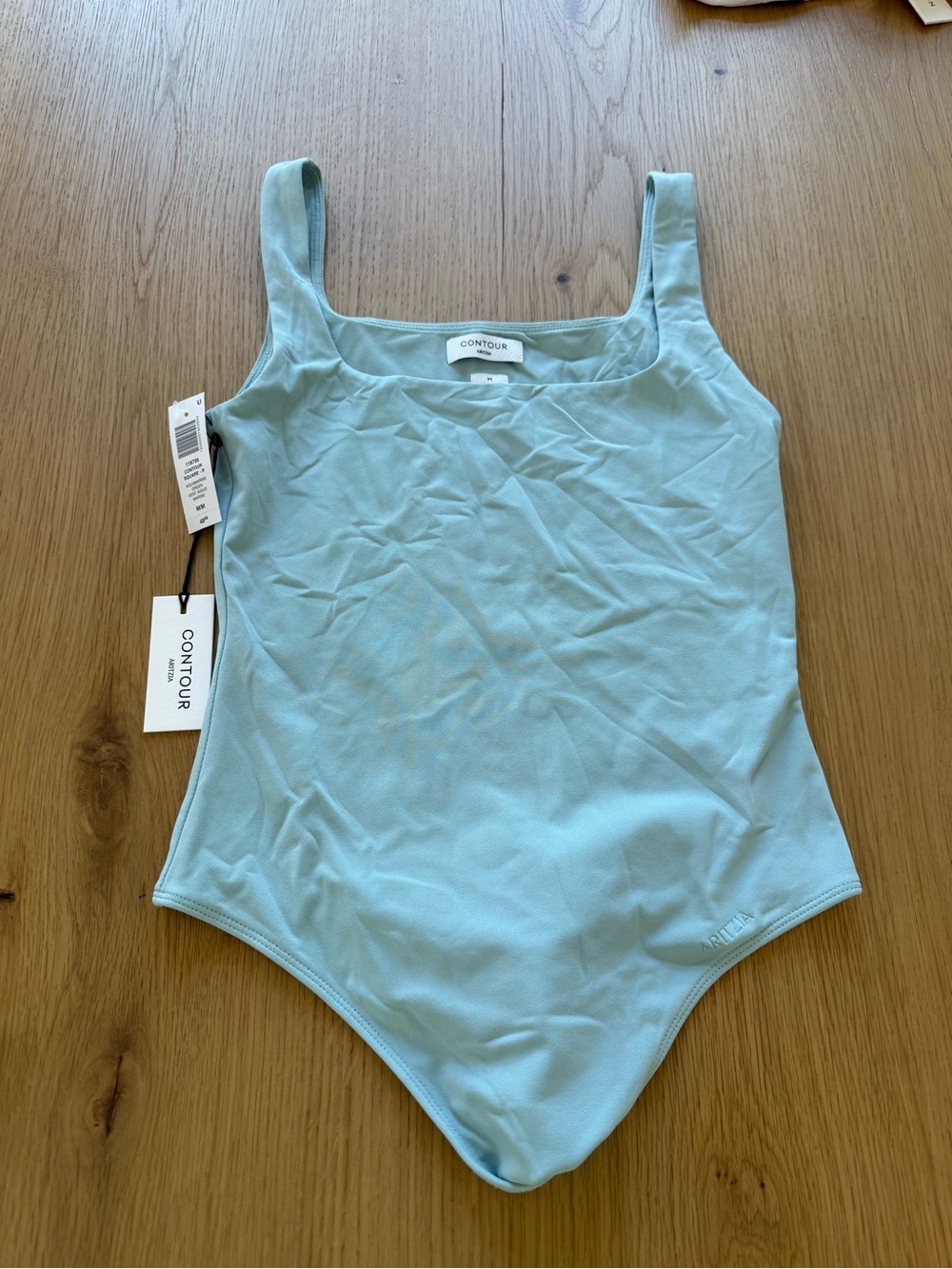 ARITZIA BABATON CONTOUR SQUARE BODYSUIT